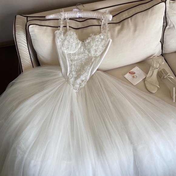 House of CB ‘Nathalie’ White Floral Lace Tulle Bridal Wedding Dress/Gown - Picture 4 of 4